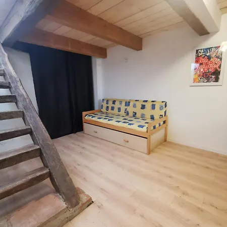 Maison Au Coeur Du Village * 格勒纳德